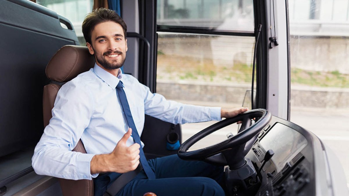 SRC 2 Belgesi, Türkiye sınırları içerisinde ticari amaçla yolcu taşımacılığı yapan sürücüler için zorunlu olan mesleki yeterlilik belgesidir. Şehir içi, şehirlerarası, servis taşımacılığı ve turizm taşımacılığı yapan tüm ticari sürücüler bu belgeyi almakla yükümlüdür.